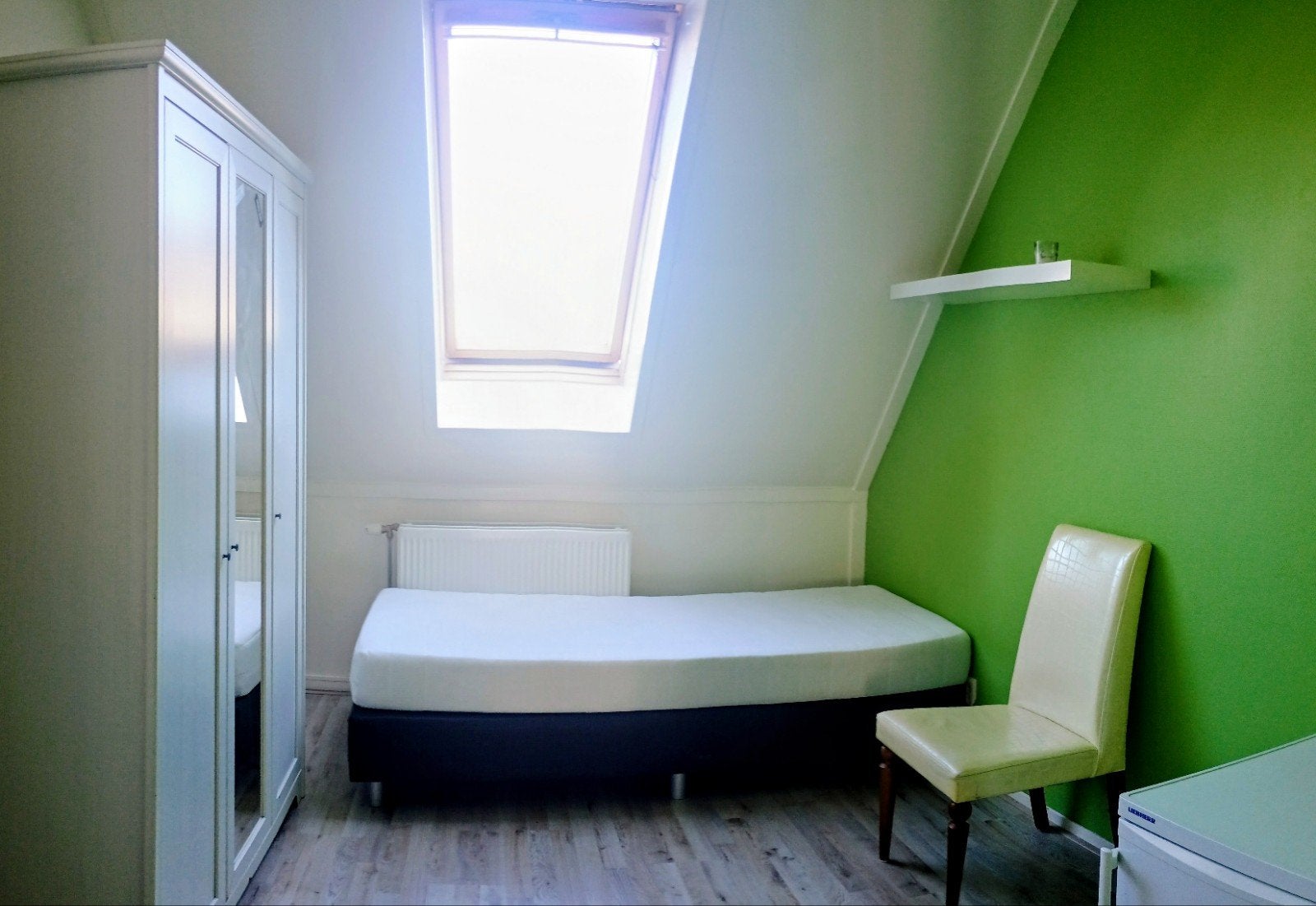 Te huur nette kamer in een rookvrije/rustige woning.
