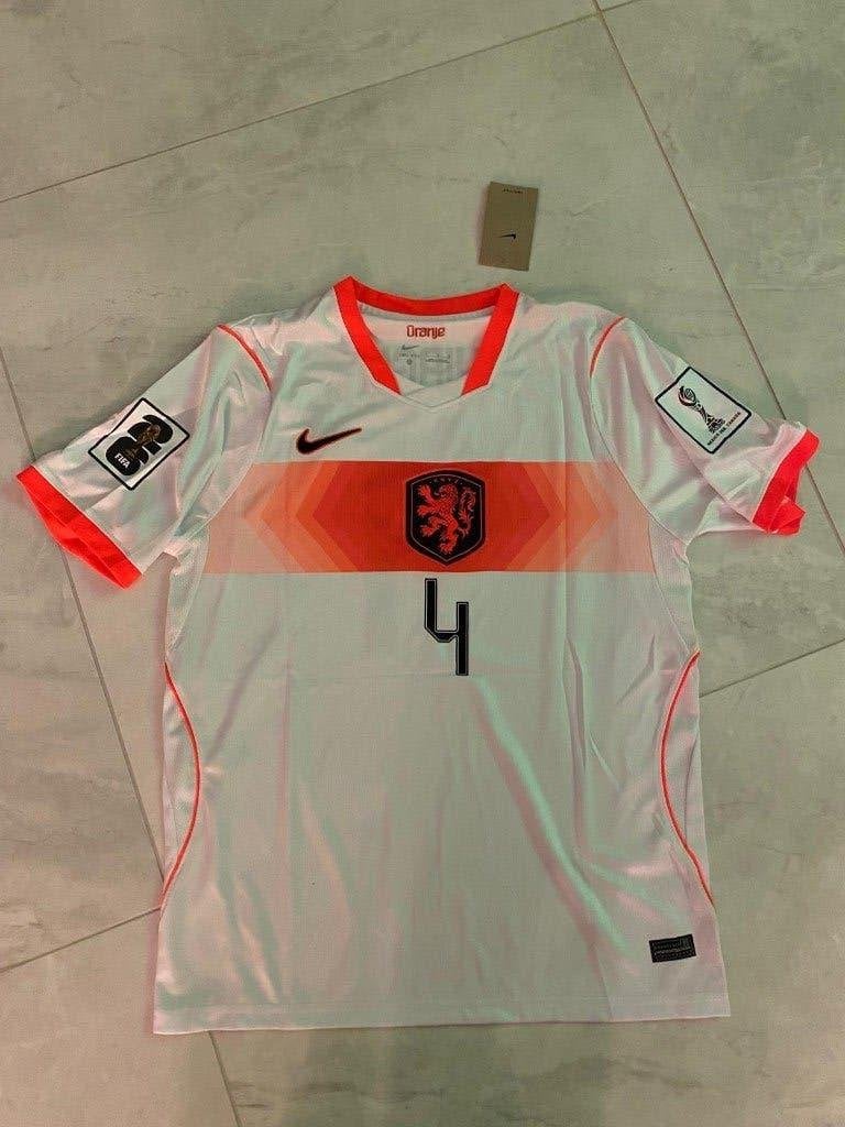 Nederlands Elftal Uitshirt Maat M - Virgil van Dijk #4, Maat M, Ophalen of Verzenden, Zo goed als nieuw, Shirt