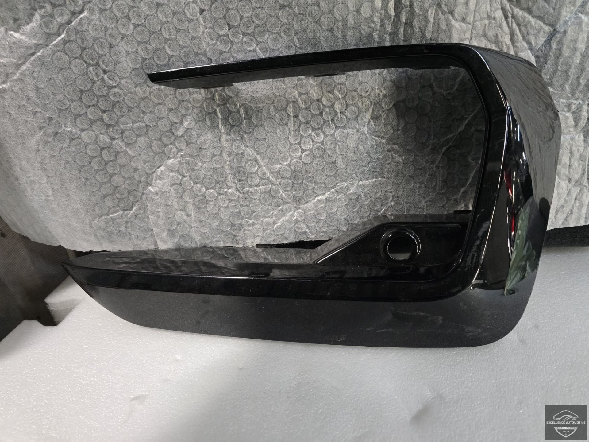 VW Touran 5T 5TA R-Line Voorbumper Rooster Rechts 5TA853666H, Gebruikt, Volkswagen, Volkswagen AG, Rechts