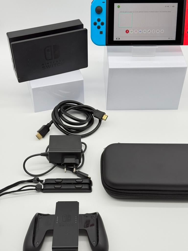 NINTENDO SWITCH NIEUW MODEL 2023 V2 LANGE ACCU DUUR+TASJE, Spelcomputers en Games, Spelcomputers | Nintendo Switch, Met 2 controllers