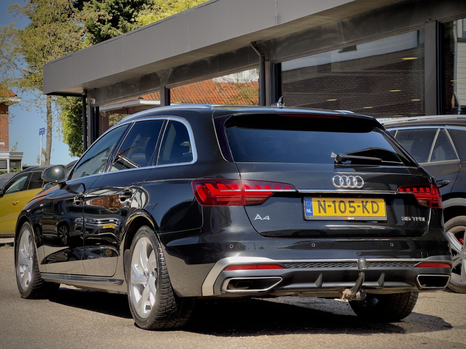 Audi A4 Avant 35 TFSI AUT7 S-LINE LAUNCH EDITION SPORT LEDER, Auto's, Audi, Gebruikt, 4 cilinders, A4, Zwart