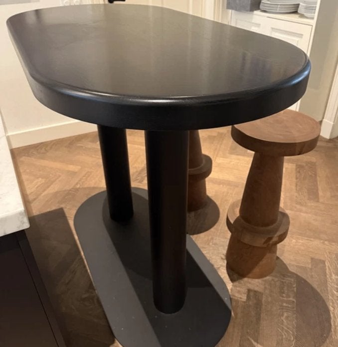 Design bar eikenhout met gepoedercoat stalen poten zwart, Ophalen, Zo goed als nieuw