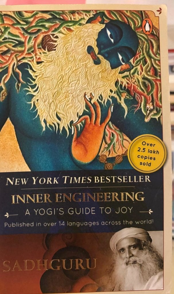Inner Engineering (Sadhguru), Boeken, Ophalen of Verzenden, Gelezen, Tarot of Kaarten leggen, Overige typen