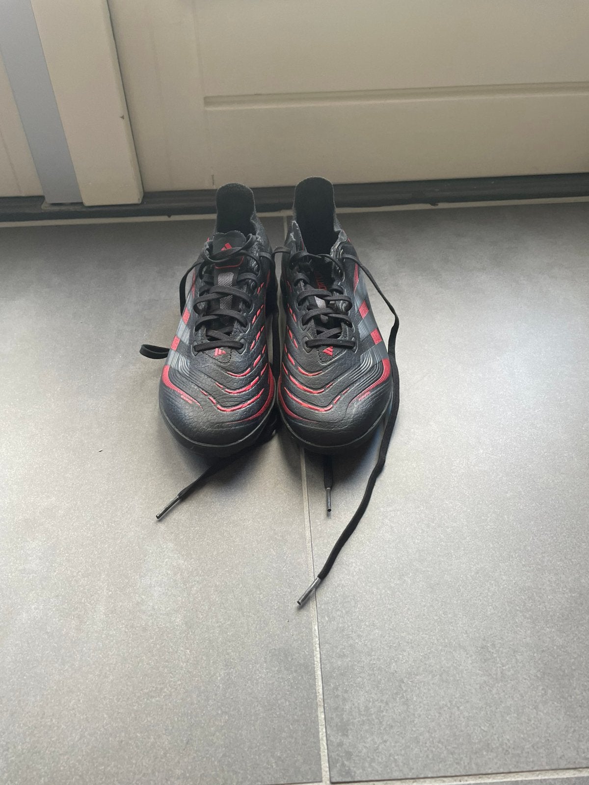 Adidas predator turfschoenen, Adidas, Hardloopschoenen, Ophalen of Verzenden, Zo goed als nieuw