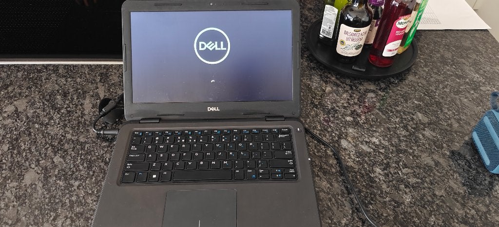 Dell Latitude 3310 13,3 inch laptop 4GB 128GB SSD Windows 11, Gebruikt, 2 tot 3 Ghz, Qwerty, 13 inch