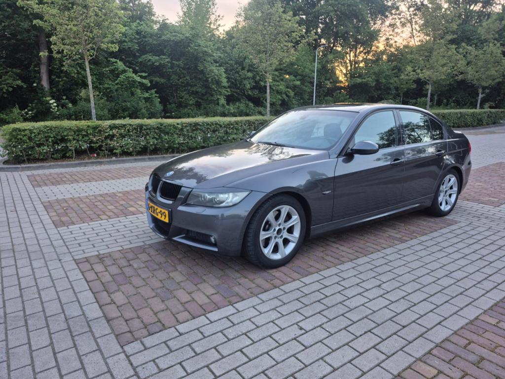 BMW 3-Serie 3.0 XI 330, Auto's, BMW, 1800 kg, Zwart, 258 pk, 2996 cc