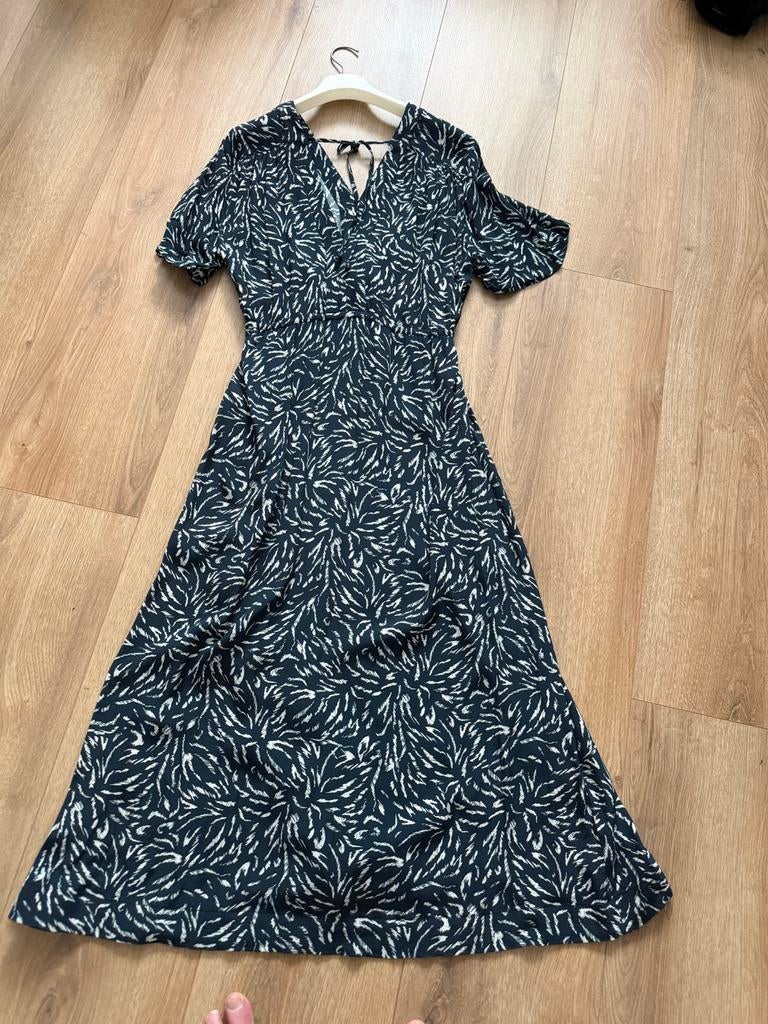 Moscow zomerjurk M Navy/wit met zwierige rok en splitten, Maat 38/40 (M), Zo goed als nieuw, Onder de knie, Verzenden