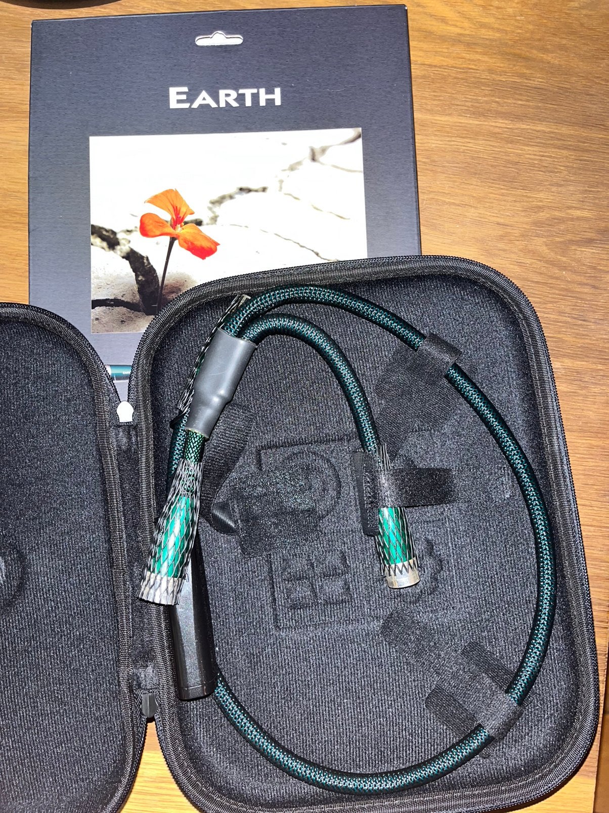 AudioQuest Earth XLR single splitter DBS level X incl OVP, Ophalen of Verzenden, Zo goed als nieuw, Minder dan 2 meter, Interlink-kabel