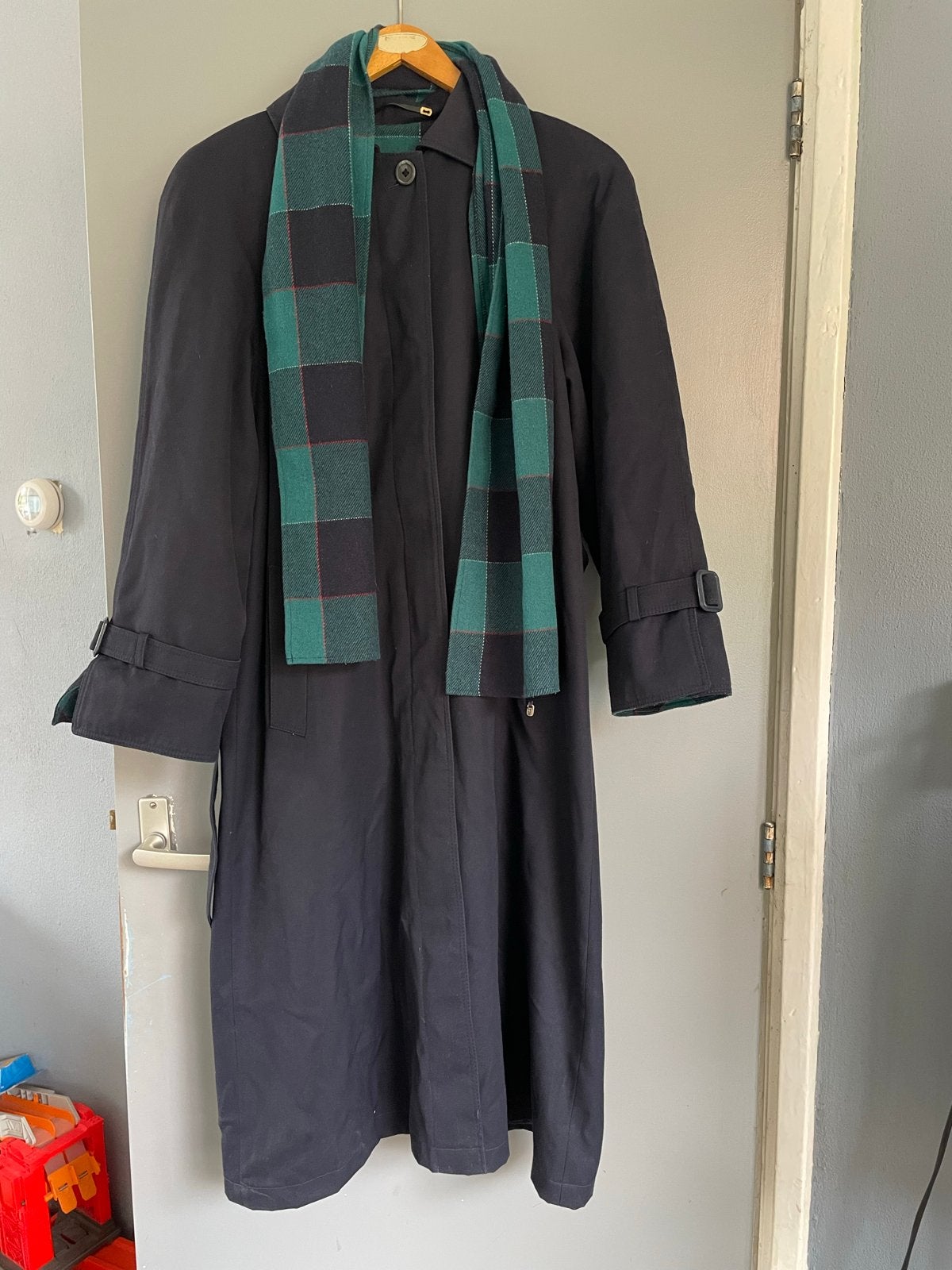 Vintage lange jas met sjaal uit de jaren ‘70, Kleding | Dames, Ophalen of Verzenden, Gedragen, Maat 38/40 (M), Blauw