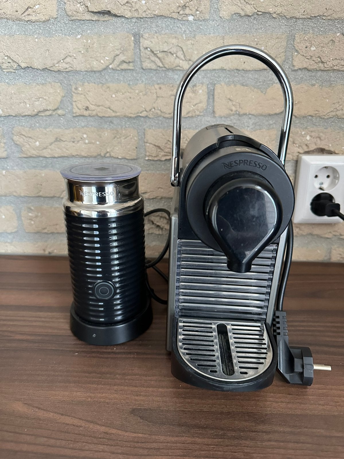 Nespresso Krups Pixie en melkopschuimer, Ophalen, Gebruikt, Koffiemachine, 4 tot 10 kopjes