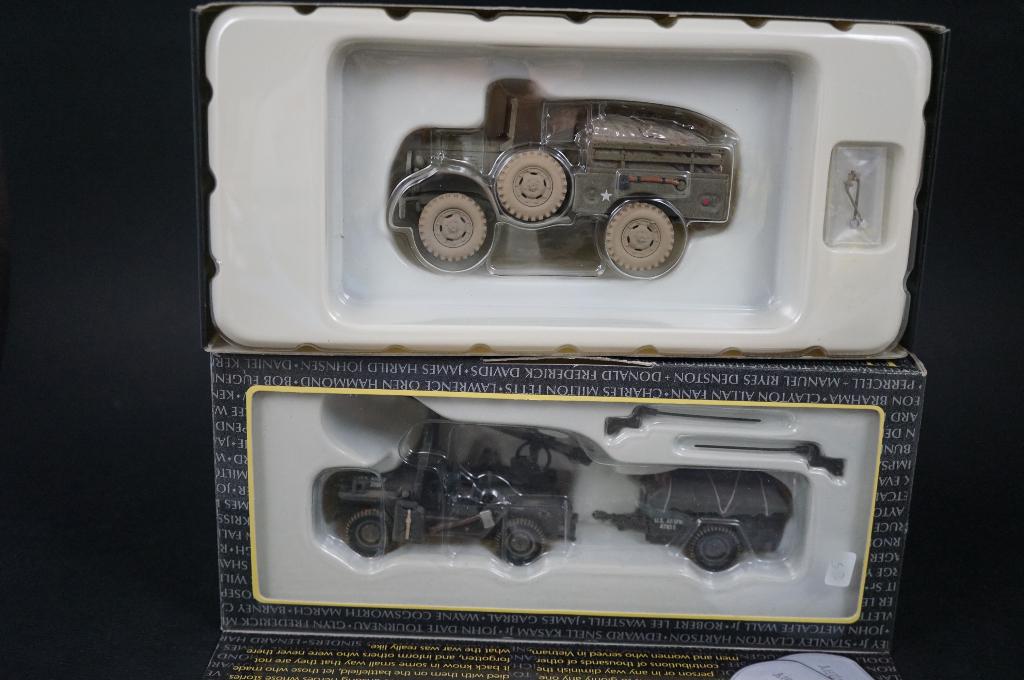 Corgi WC 51 weapons carrier en Mutt jeep - Korea/Vietnam, Ophalen of Verzenden, Zo goed als nieuw, Auto, Corgi