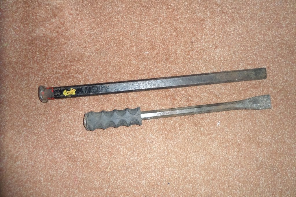 Steenbeitel - Hakbeitel - Kapbeitel - 2 modellen - €20,= set, Doe-het-zelf en Verbouw, Gereedschap | Handgereedschap, Ophalen