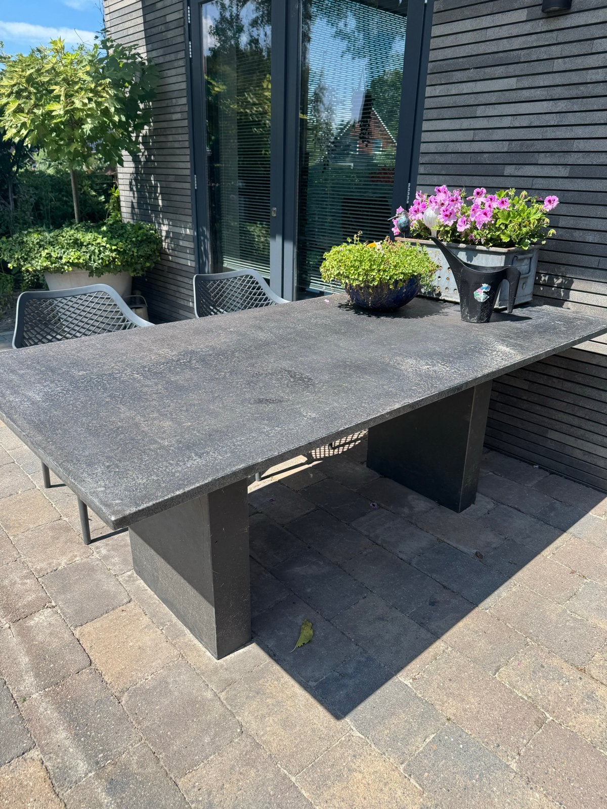 Robuuste tuintafel met granieten blad, Ophalen, Gebruikt, Rechthoekig, Overige materialen