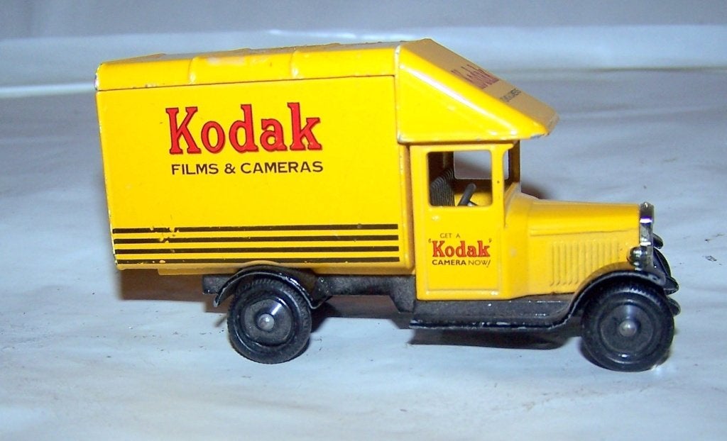 Lledo Morris 1934 Kodak truck. Nieuwstaat., Ophalen of Verzenden, Zo goed als nieuw, Bus of Vrachtwagen, Overige merken