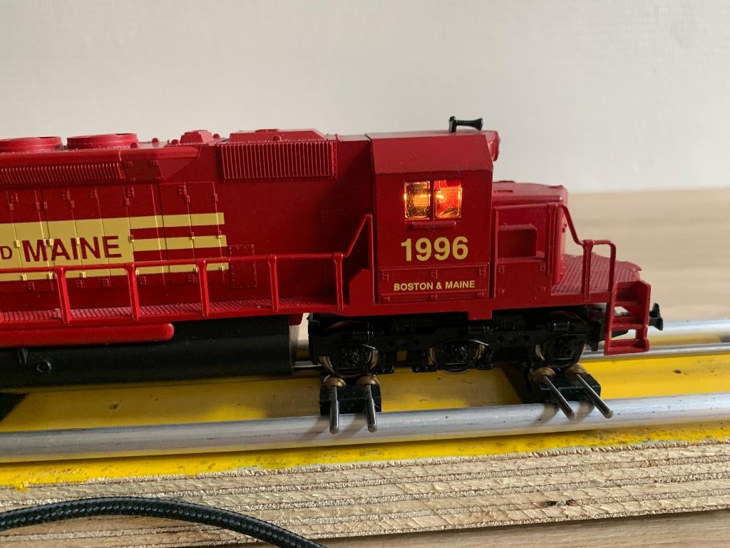 Mehano 26383 Boston and Maine 1996 Diesellocomotief VS, Overige merken, Gebruikt, Ophalen of Verzenden, Gelijkstroom