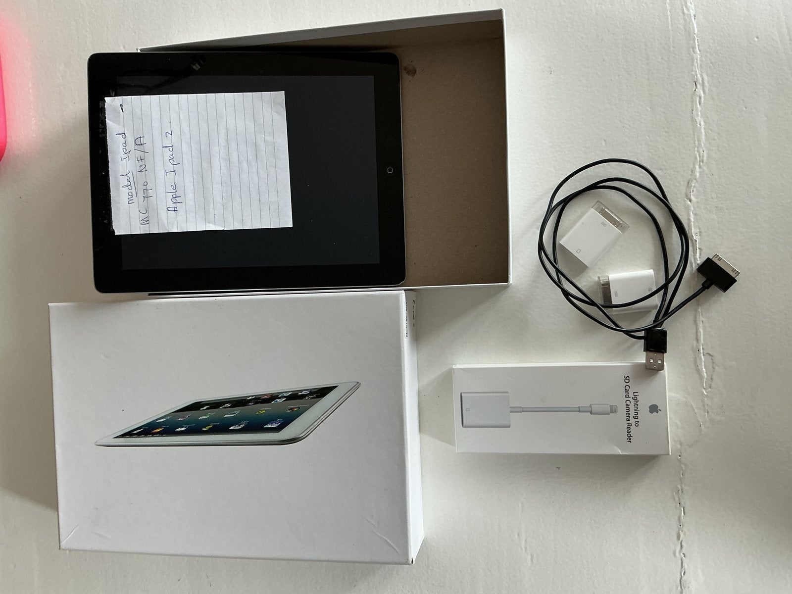 Apple iPad 2 (MC770NF/A) met accessoires, Computers en Software, Apple iPads, 10 inch, Gebruikt, Apple iPad, Zwart