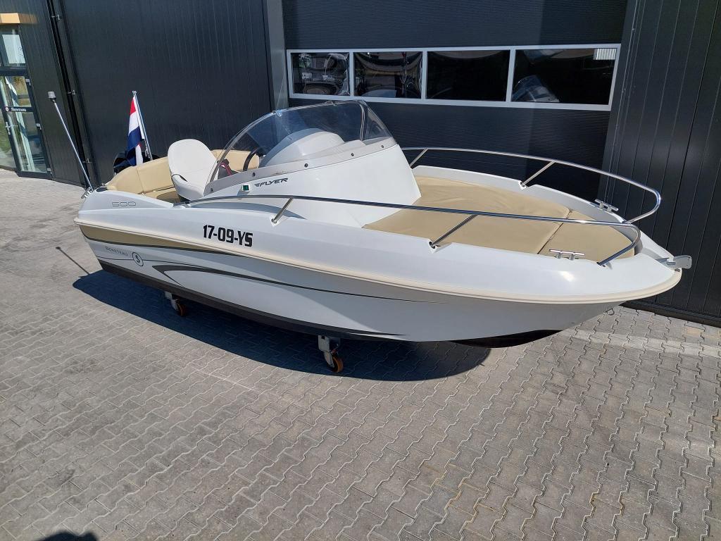 Beneteau Flyer 500 Sundeck - 50 pk Mercury, Watersport en Boten, Vis- en Consoleboten, Gebruikt, 3 tot 6 meter, 50 tot 70 pk, Polyester