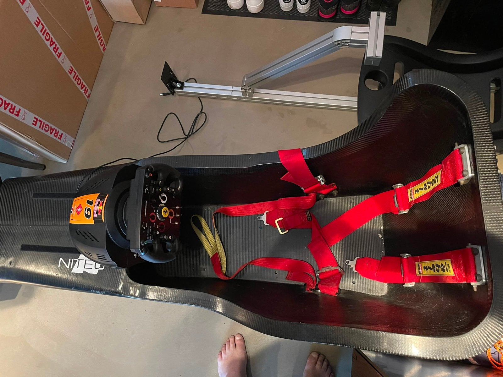 Foto 2 van Carbon Tube Monocoque Raceauto Simulator