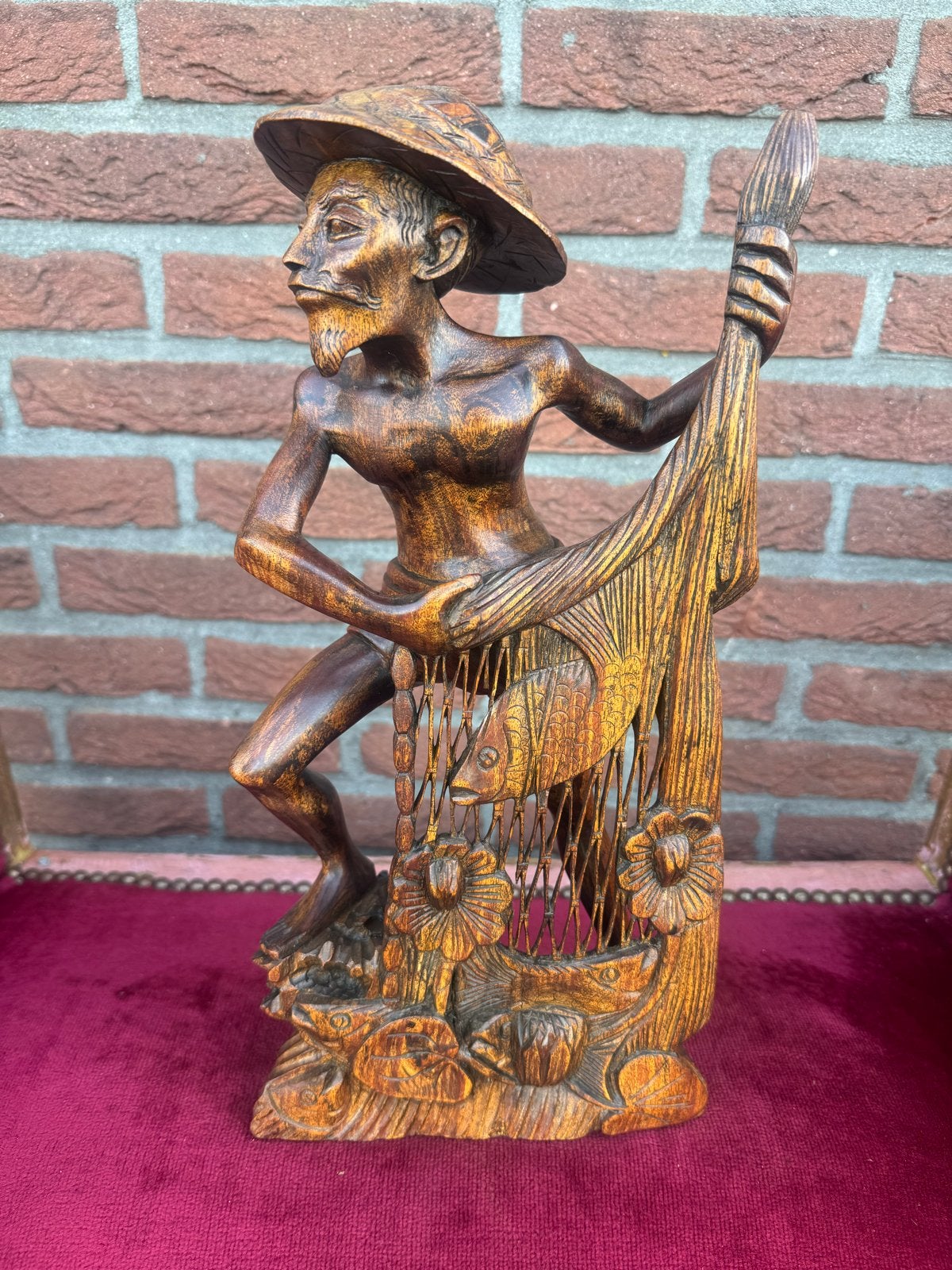 Houten Balinese visser beeld, nette staat, 41 cm hoog, Ophalen of Verzenden, Handgemaakt, 20 - 50 cm, Beeld