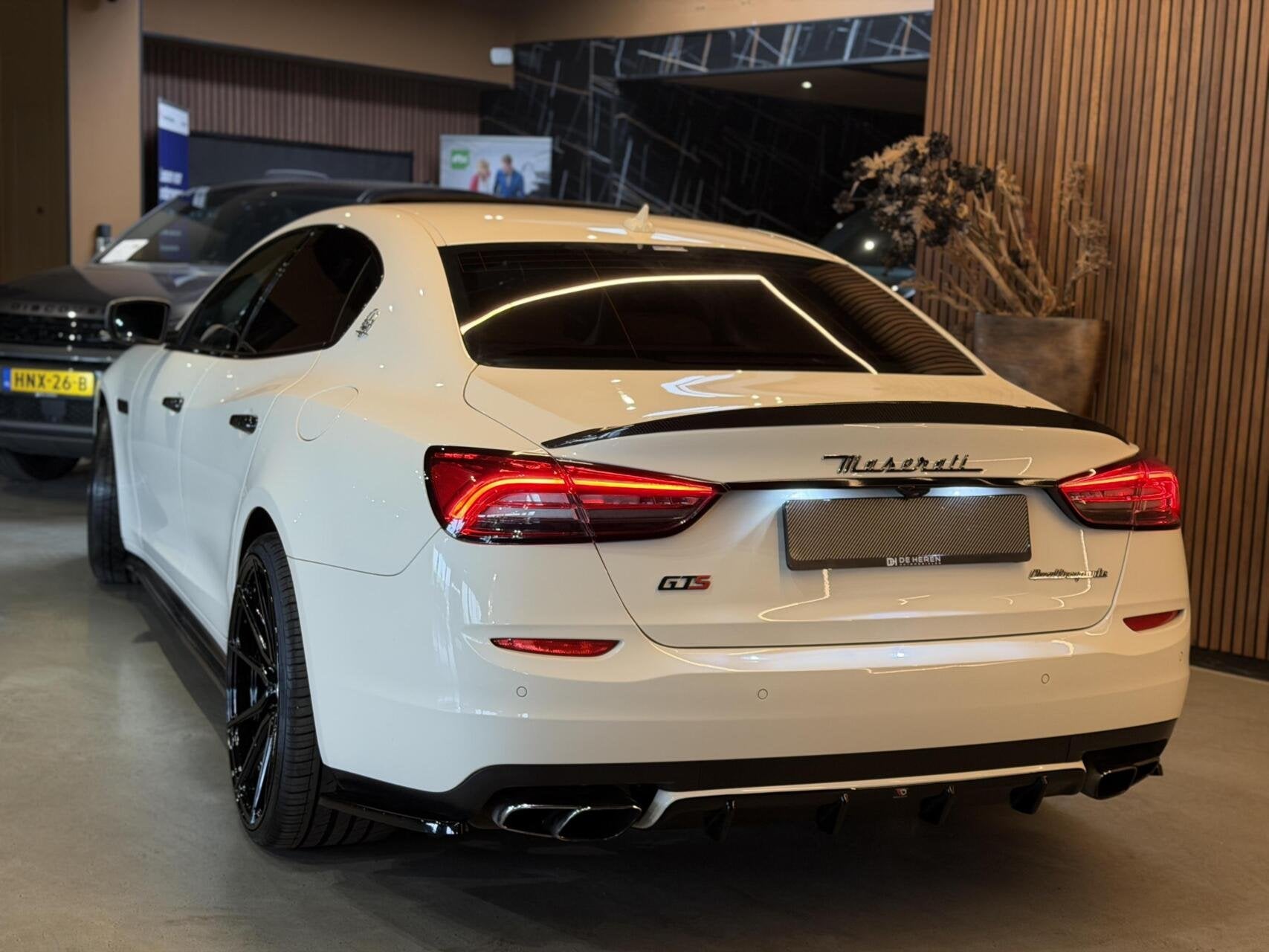 Foto 32 van Maserati Quattroporte 3.8 GTS V8|Pano|Vossen|Maxton|B&W|22"