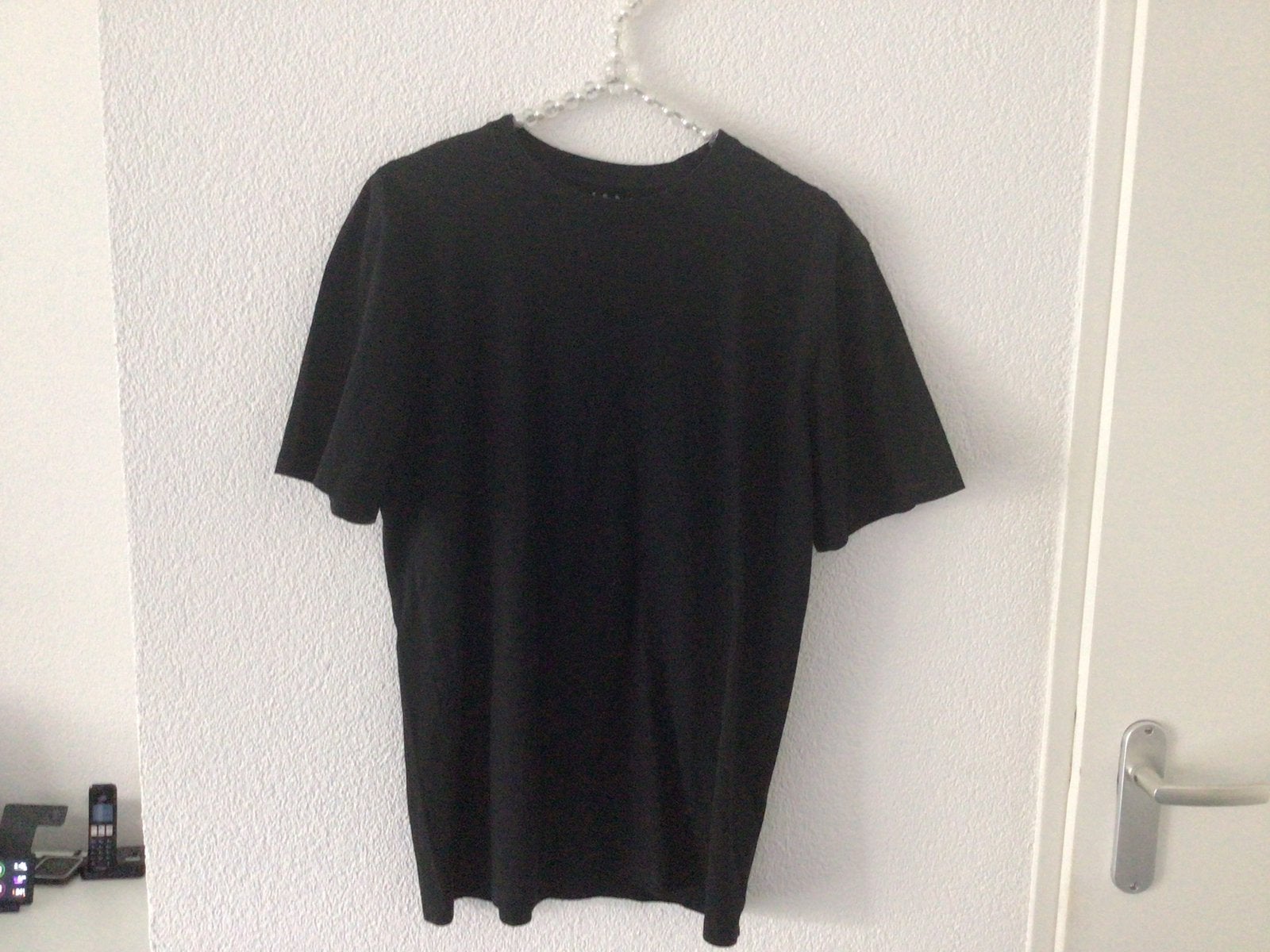 BoohooMAN zwart shirt maat M met vlinder print achterop, Kleding | Heren, Ophalen of Verzenden, Zo goed als nieuw, Zwart