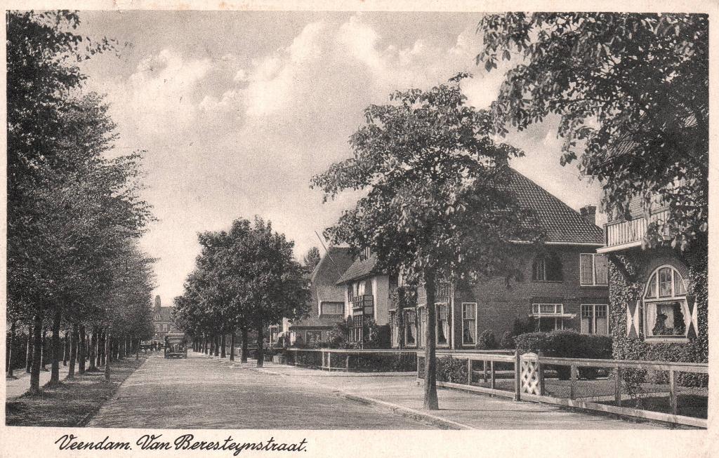 Veendam, van Beresteynstraat (1942) 131256, Ophalen of Verzenden, 1940 tot 1960, Gelopen, Groningen