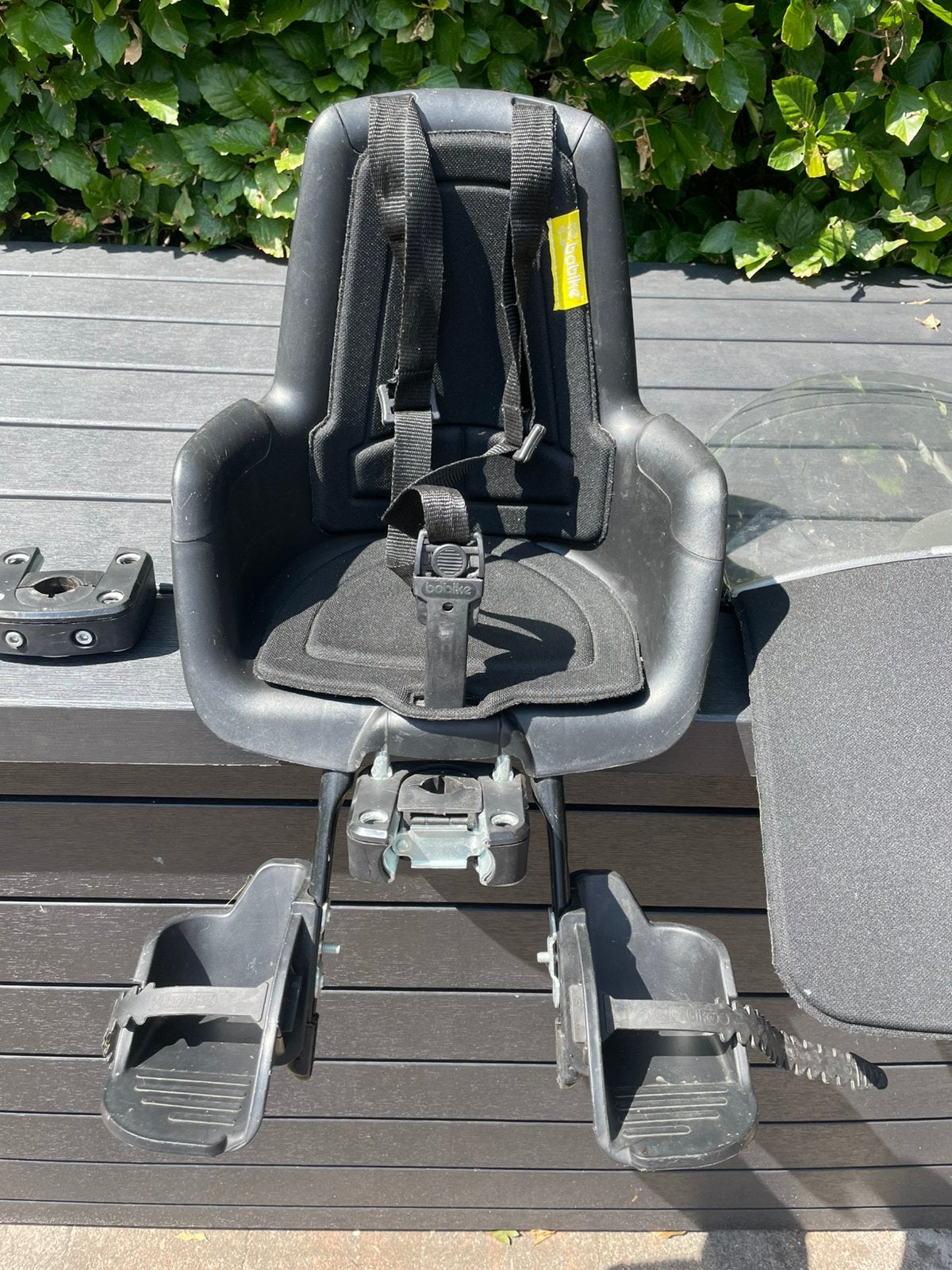 Bobike mini+ voorzitje met windscherm en extra beugel, Ophalen, Gebruikt, Voorzitje, Voetsteuntjes