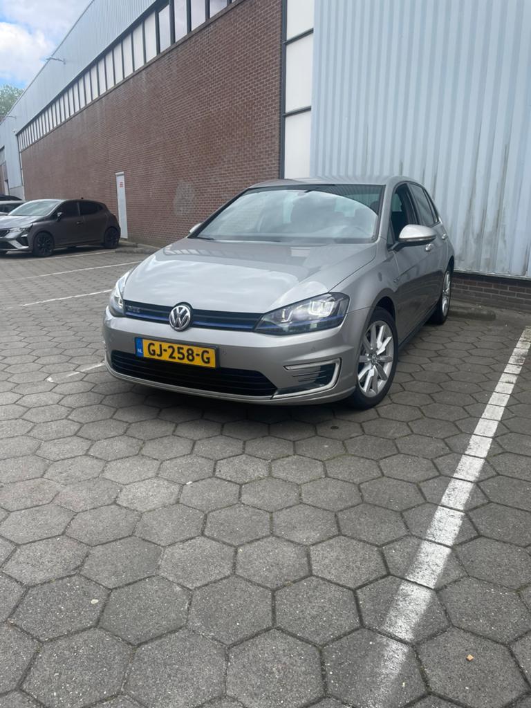 Volkswagen Golf 1.4 TSI Phev 150KW GTE 5D 2015 Grijs, 4 cilinders, 1395 cc, 1499 kg, 149 pk
