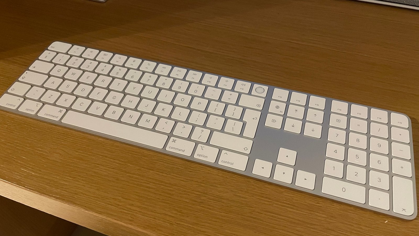 Apple Magic Keyboard, Computers en Software, Toetsenborden, Ophalen of Verzenden, Zo goed als nieuw, Draadloos, Qwerty