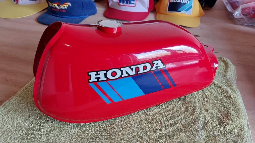 NOS Honda ATC 70 tank 1985 nieuw, Motoren, Ophalen, Nieuw