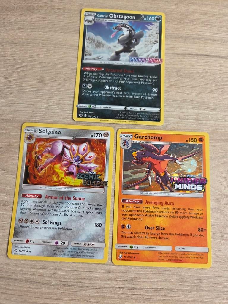 3 Pokémon kaarten: Garchomp, Solgaleo, Galarian Obstagoon, Ophalen of Verzenden