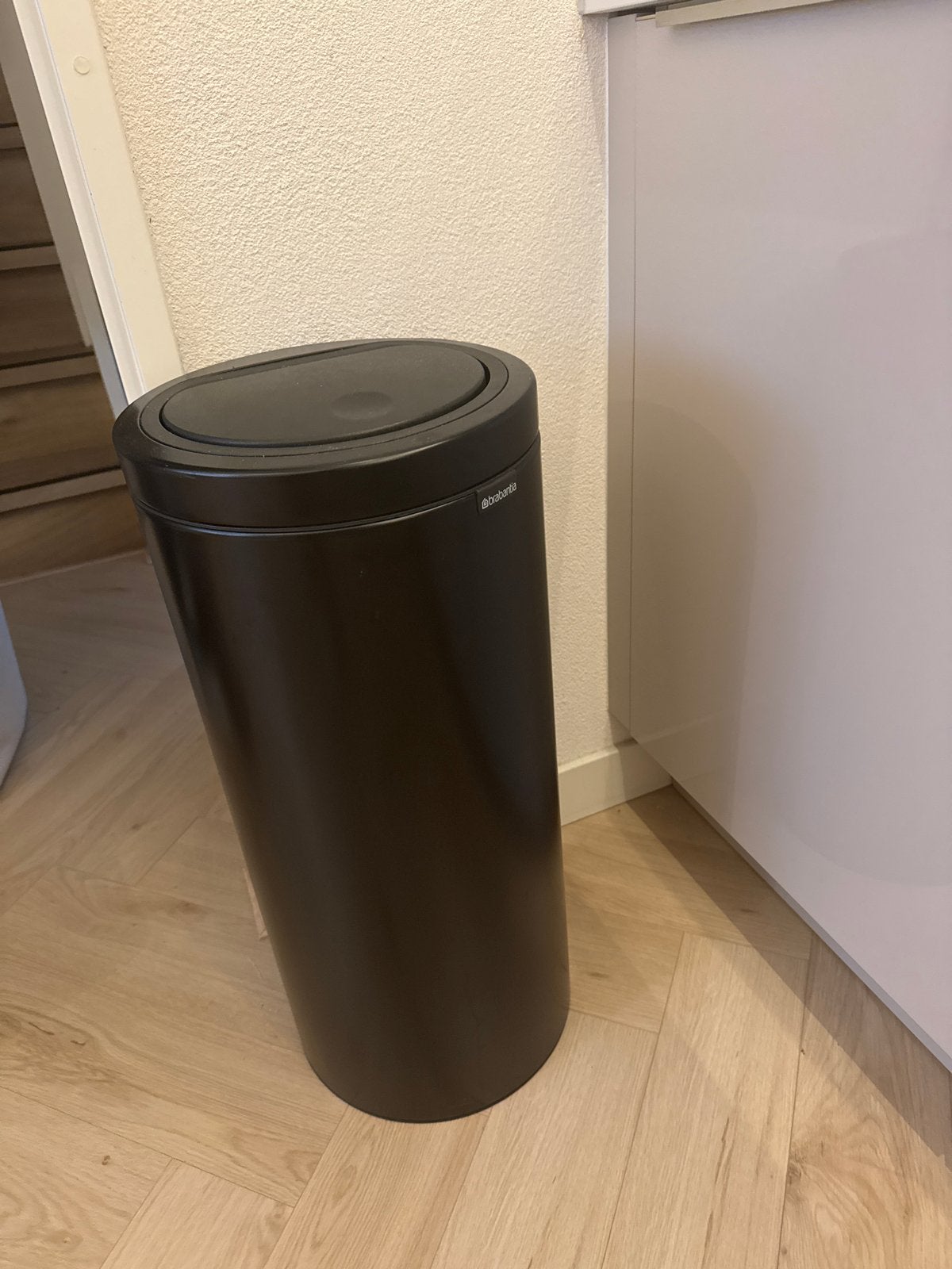 Brabantia Touch Bin Flat Top prullenbak 30L Soft Beige, 50 – 75, Gebruikt, Ophalen of Verzenden, 20 tot 30 liter
