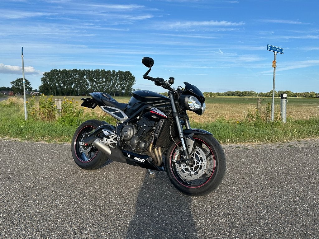 Triumph Street Triple 765 RS | Matt Jet Black | 2019, Motoren, Motoren | Triumph, ABS, Occasion, Motorrijbewijs A, 3 cilinders
