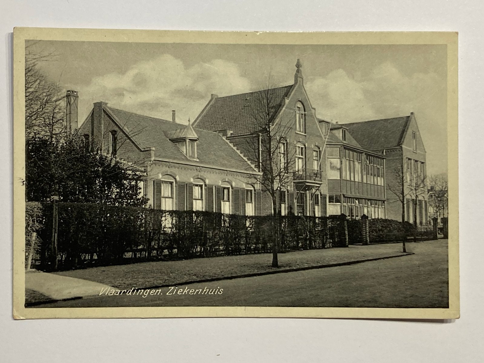 Vlaardingen Ziekenhuis - Gelopen Ansichtkaart 1935, Verzenden, 1920 tot 1940, Gelopen