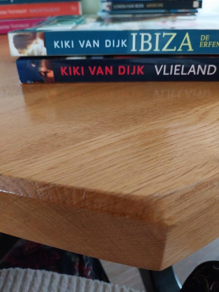 Kiki van Dijk - Ibiza & Vlieland boeken, Ophalen of Verzenden, Gelezen, Kiki van Dijk, Nederland