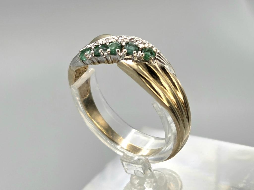 Gouden Vintage ring edelsteen smaragd en diamant. 2026/322., 18 tot 19, ., Nieuw, Ophalen of Verzenden