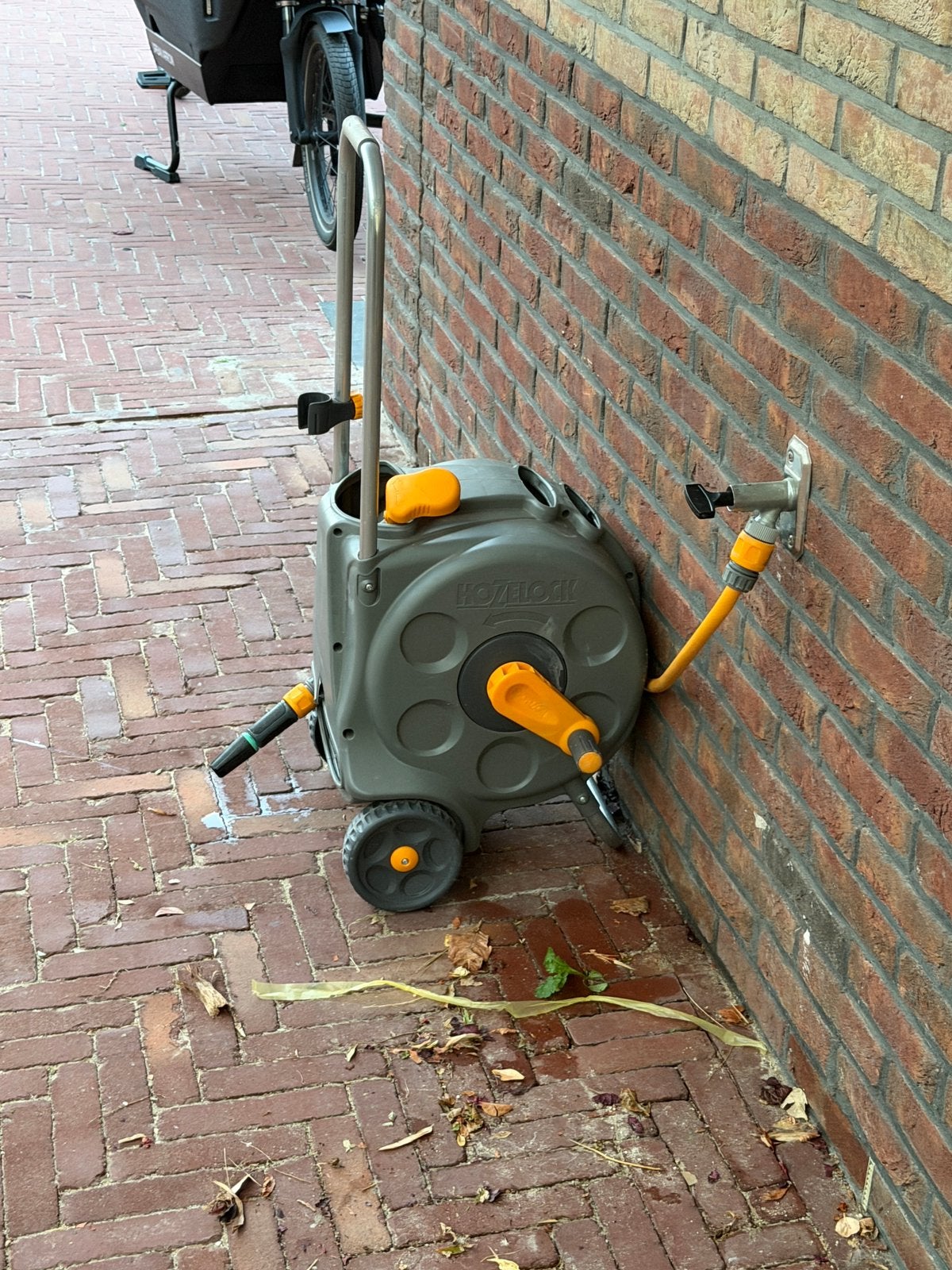 Hozelock Compact Cart 2416 slangwagen – 30 meter tuinslang, Ophalen, Zo goed als nieuw, Tuinslang