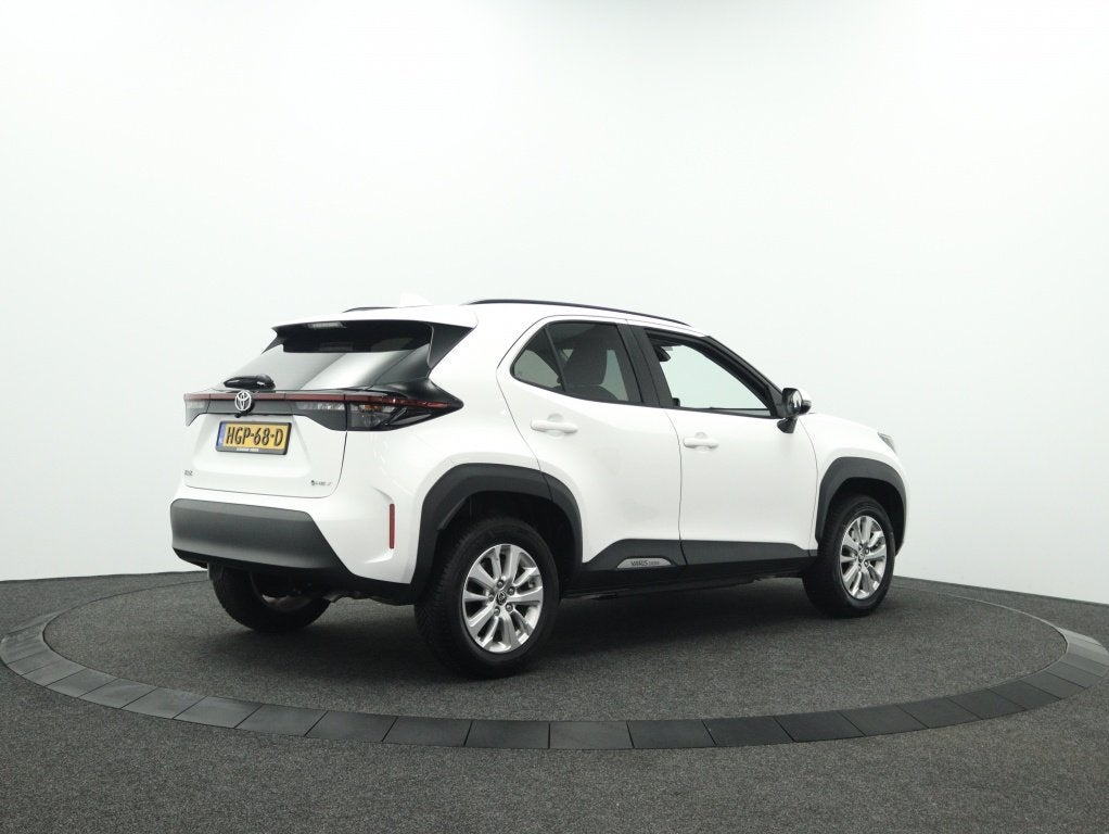 Toyota Yaris Cross 1.5 Hybrid 115 Business | All season | Ca, 12 maanden, Stof, Gebruikt, Wit
