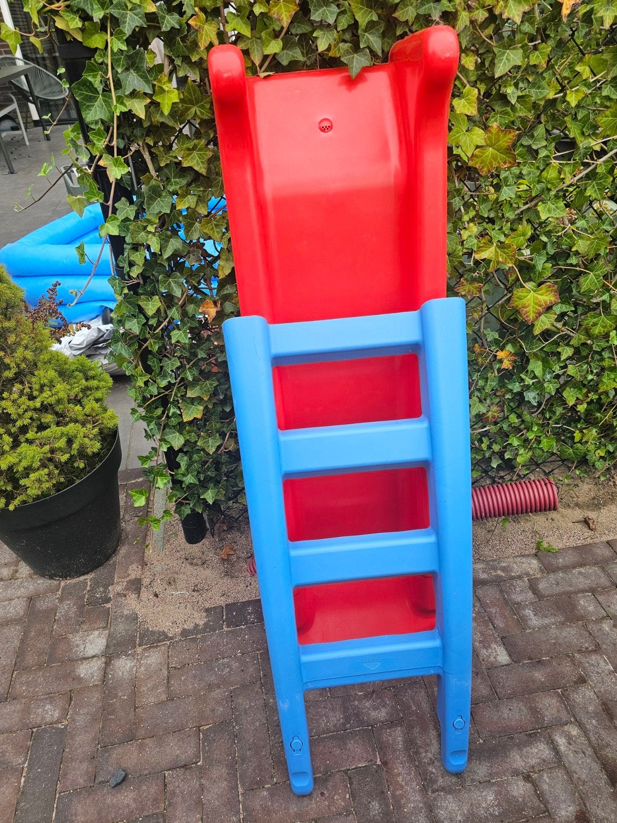 Rode glijbaan met blauwe trap voor kinderen, Ophalen, Gebruikt, Glijbaan