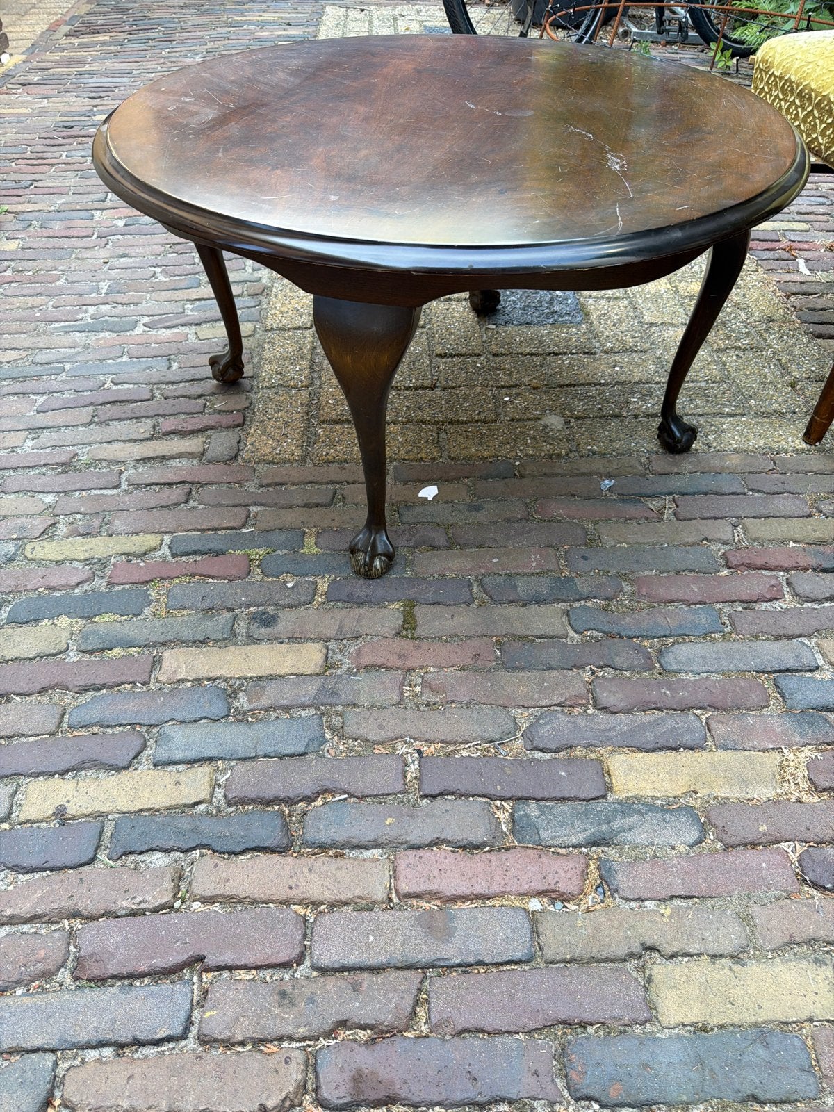 Klassieke Ovale Chippendale Salontafel met Klauwpoten, Ophalen of Verzenden