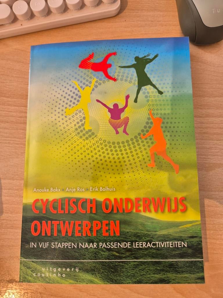 Anje Ros - Cyclisch onderwijs ontwerpen, Anje Ros; Erik Bolhuis; Anouke Bakx, Sociale wetenschap, Ophalen of Verzenden, Zo goed als nieuw