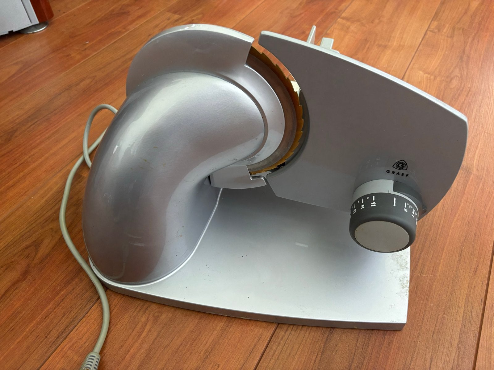 Graef Keuken Snijmachine - Perfect voor Vlees en Brood, Ophalen, Gebruikt
