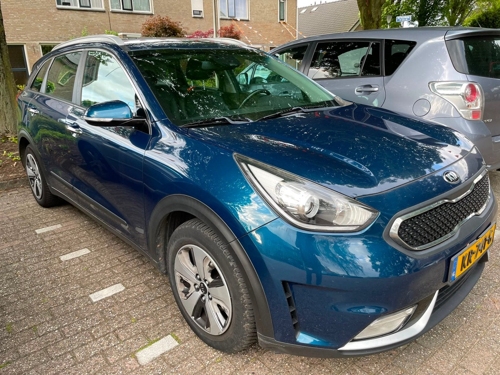Kia Niro 1.6 GDi Hybrid 141pk Dct6 2016 Blauw, Auto's, 1580 cc, Blauw, Origineel Nederlands, 26 km/l