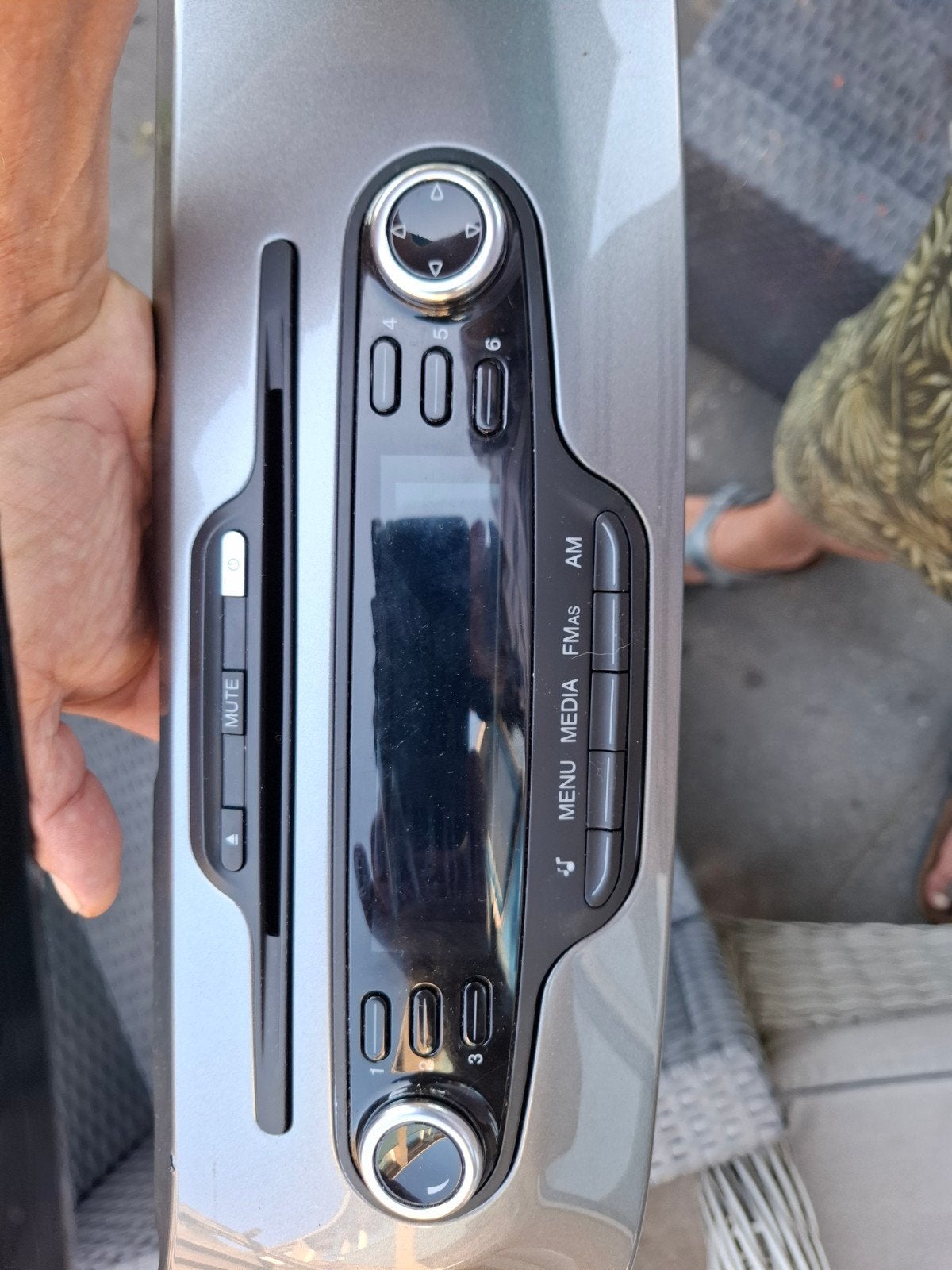 auto radio alfa romeo giulietta, Ophalen