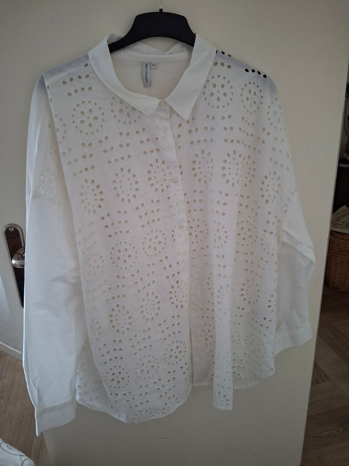 Zeer mooie witte blouse met lange mouwen, Kleding | Dames, Grote Maten, Ophalen of Verzenden, Blouse of Tuniek, Wit, Onbekend