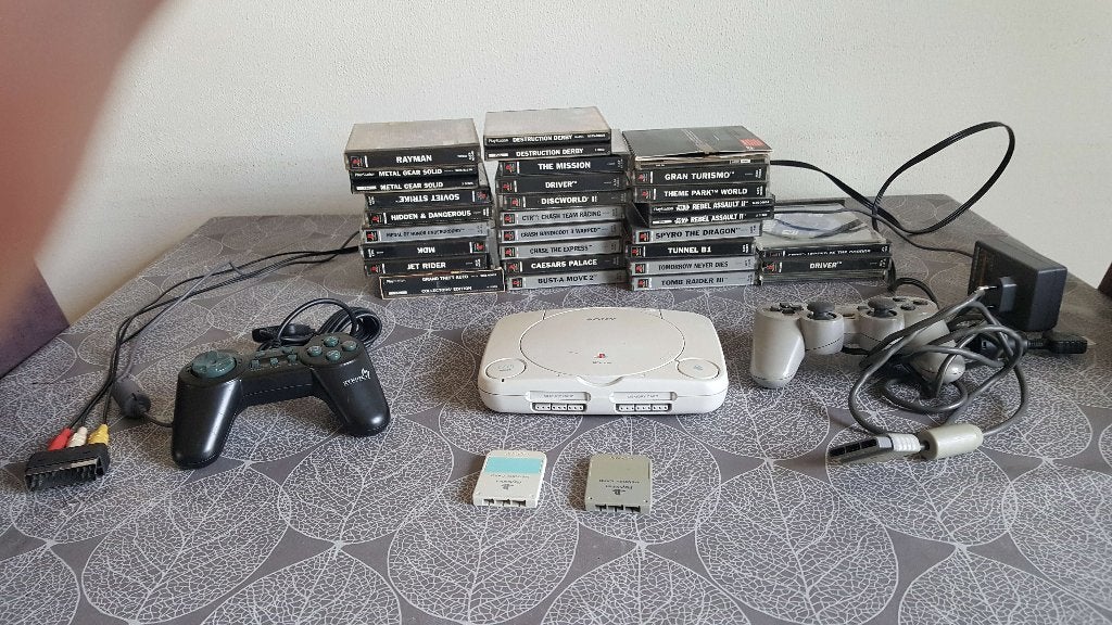 Sony Playstation 1 (PS1) met spellen en toebehoren, Ophalen of Verzenden, Gebruikt, Met 2 controllers, Met games