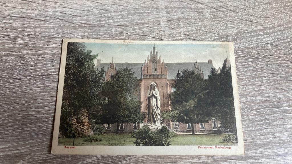 Oude ansichtkaart Bussum 1917 Pensionaat Marienburg, Verzamelen, Ansichtkaarten | Nederland, Ophalen of Verzenden, Voor 1920, Gelopen