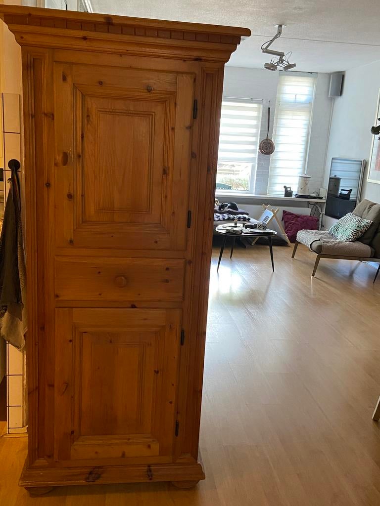 HOOGWAARDIGE antiek grenen Buffetkast, “NU” voor  369,0 euro, Huis en Inrichting, Kasten | Buffetkasten, Ophalen, 50 tot 100 cm