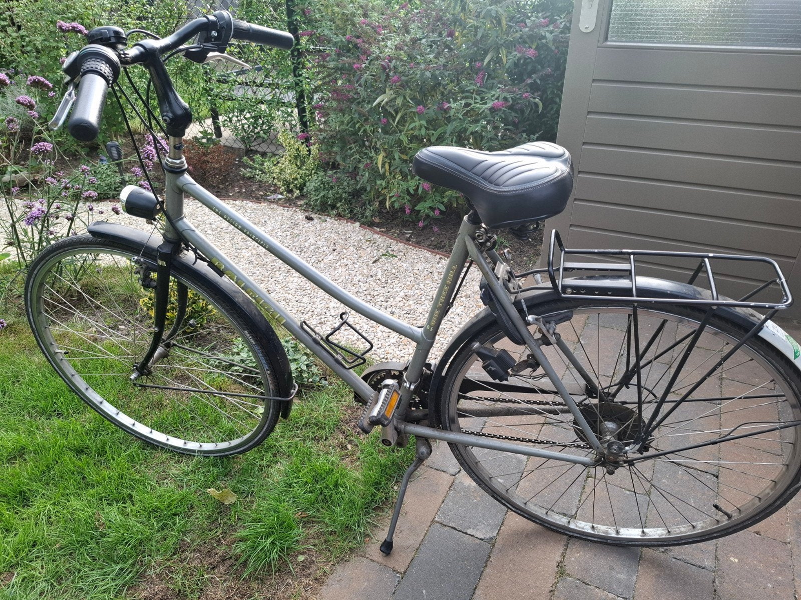 Raleigh damesfiets klein formaat, Fietsen en Brommers, Ophalen, Gebruikt, Overige merken, Versnellingen