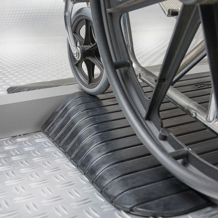 Rubberen drempelhulp 65 mm van €129,- NU VOOR, Ophalen, Zo goed als nieuw
